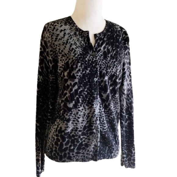 Croft & Barrow Black Gray Leopard Cotton Button Down Fitted Cardigan Sweater - Picture 4 of 9